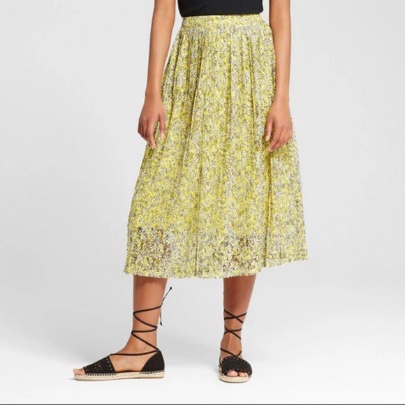 Who What Wear Dresses & Skirts - Yellow Lace Overlay Lined Skirt Size 2